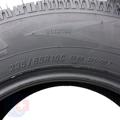 4. 2 x SYRON 235/65 R16C 121/119T Everest C Zima 2020 8-8,8mm