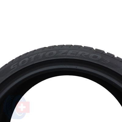 6. 2 x PIRELLI 225/40 R19 93H XL Sottozero 3 Winter MO Zima 6-6,5mm 2019