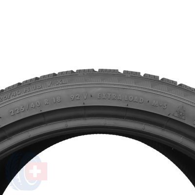 6. 4 x GISLAVED 225/40 R18 92V XL Euro Frost 6 Zima 2019/20/22 7,2-8,2mm