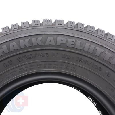 7. 4 x NOKIAN 235/85 R16 120/116Q LT Hallapeliitta Zima 9.2-10mm 2010 