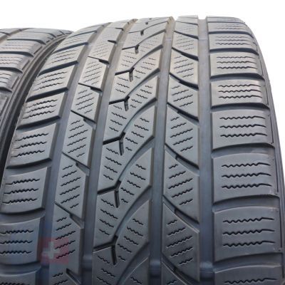 3. 2 x FALKEN 235/40 R18 95V XL EuroWinter HS439 Zima 2011 5-6mm