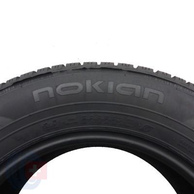 5. 2 x NOKIAN 235/60 R16 104H XL WR A3 Zima 2015 6,5-7mm