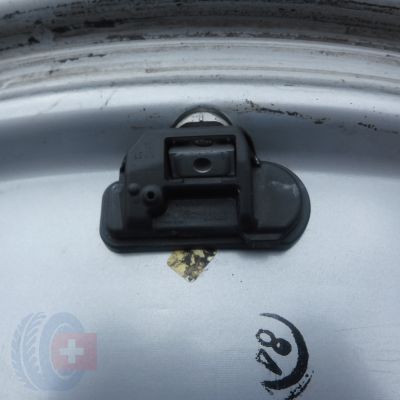 9. 4 x Alufelgi 20 MASERATI 5x114,3 9J Et40,5 Levante czujniki TPMS