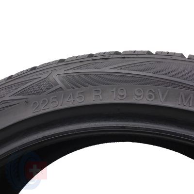 6. 4 x VREDESTEIN 225/45 R19 96V XL Wintrac Pro Zima 6,8-7,2mm 2022