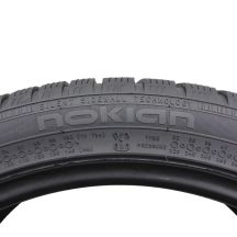 4. 2 x NOKIAN 235/40 R18 95V XL WR A4 Zima 2018/19 6,5-7mm