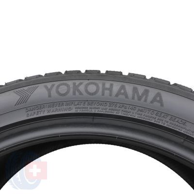 4. 2 x YOKOHAMA 265/40 R21 105V XL BluEarth*Winter V905 Zima 2022 5,8-6mm