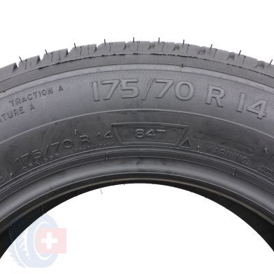 8. 2 x MICHELIN 175/70 R14 84T Energy Saver+ Lato 2013 