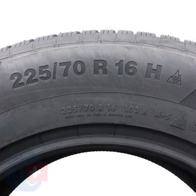 7. 2 x CONTINENTAL 225/70 R16 103H WinterContact TS 850 P SUV Zima 2017 