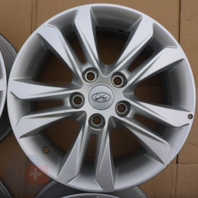 5. 4 x Alufelgi 16 HYUNDAI 5x114,3 6,5J Et50 i30 Original