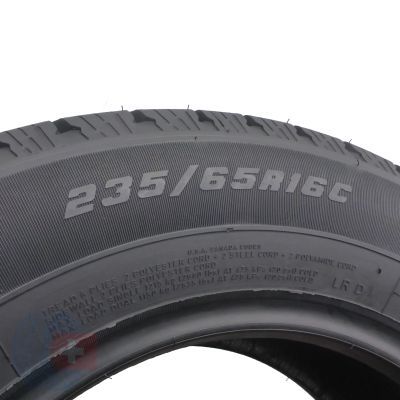 4. 2 x GOODYEAR 235/65 R16C 115/113R CargoVector Wielosezon 2017, 2018 7,2-9,5mm