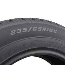 4. 2 x GOODYEAR 235/65 R16C 115/113R CargoVector Wielosezon 2017, 2018 7,2-9,5mm