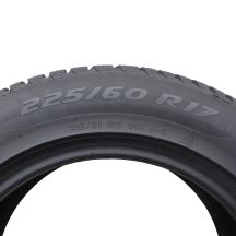 5. 2 x Pirelli 225/60 R17 99H Winter Sottozero 3 Zima 2021 6.7-6.8mm