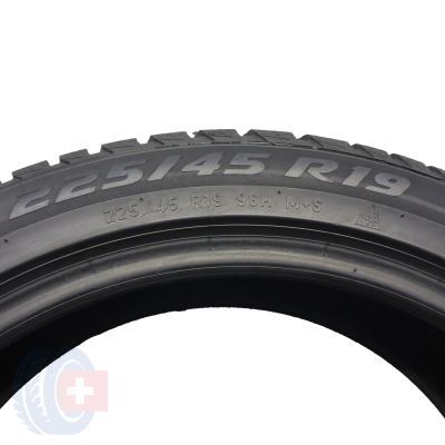 5. 2 x PIRELLI 225/45 R19 96H XL Sottozero 3 Winter Zima 2019 6,8mm