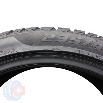 4. 2 x PIRELLI 235/40 R19 96V XL Sottozero 3 Winter Zima 2021 6,8mm