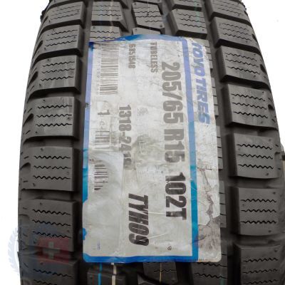 2. 2 x TOYO 205/65 R15 C 102/100T HO9 Zima 2012 