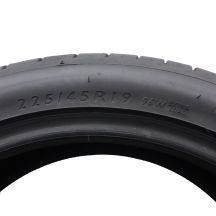 4. 2 x DUNLOP 225/45 R19 96W XL Sport Maxx RT Lato 2020 7,2-7,8mm