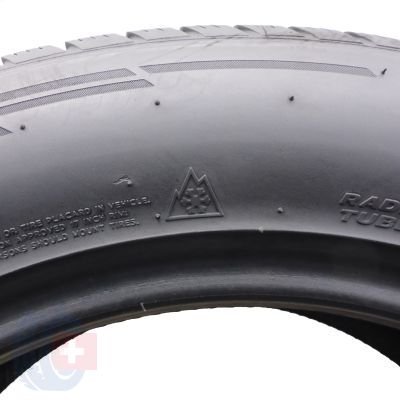 6. 2 x HANKOOK 235/55 R17 99H Winter I Cept Evo 2 W320 Zima 2018, 2019 6,5-7mm