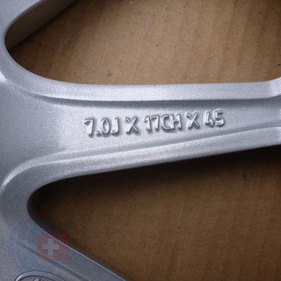 9. 4 x Alufelgi 17 FORD JAGUAR LAND ROVER 5x108 7J Et48 ATS czujniki Jak Nowe