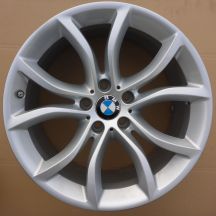 1 x Alufelga 19 BMW 5x120 9J Et18 Styling 594 V-Speiche X5 X6 czujnik