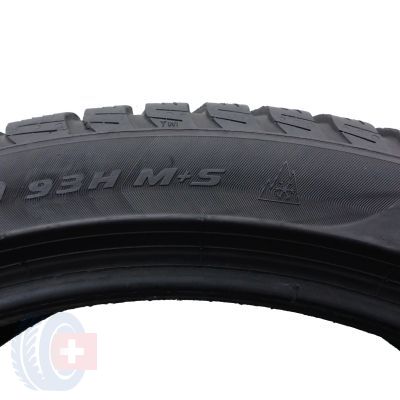 2. 2 x PIRELLI 225/40 R19 93H XL Sottozero 3 Winter MO Zima 6-6,5mm 2019