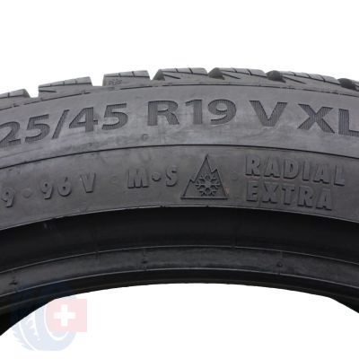 2. 4 x BARUM 225/45 R19 96V XL Polaris 5 Zima 7-8,2mm 2021