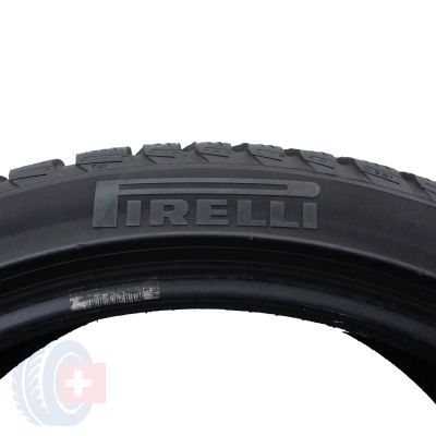 8. 2 x PIRELLI 225/40 R19 93H XL Sottozero 3 Winter MO Zima 6-6,5mm 2019