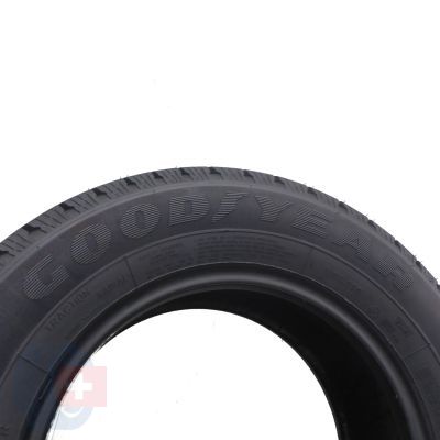 5. 2 x GOODYEAR 235/65 R16C 115/113R CargoVector Wielosezon 2017, 2018 7,2-9,5mm
