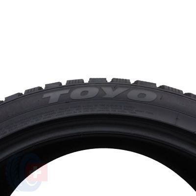 11. 2 x TOYO 275/35 R20 102T XL Observe G3-Ice Zima 8mm 2016