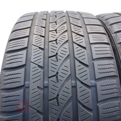 2. 2 x FALKEN 235/40 R18 95V XL EuroWinter HS439 Zima 2011 5-6mm