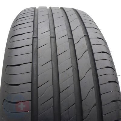 3. 1 x GOODYEAR 215/55 R17 98W XL EfficientGrip Performance 2 Lato 2023 6mm