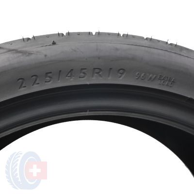 5. Opony 225/45 R19 4x DUNLOP 96W XL SportMaxx Letnie 2017 6,8-8mm
