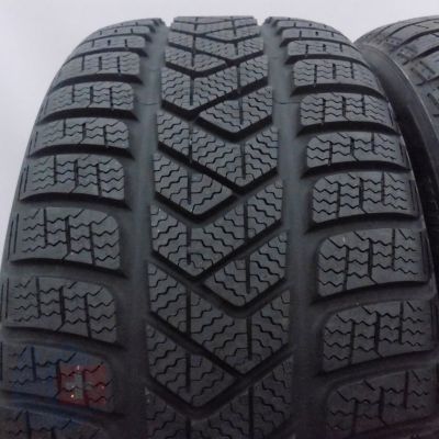 4. Opony 235/45 R17 2x PIRELLI 97H XL Winter Sottozero 3 Zimowe 2013, 2015 Nieużywane