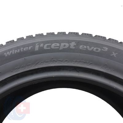 4. 2 x HANKOOK 285/45 R20 112V XL Winter I Cept evo 3 x W330A Zima 2022 6,8-7mm