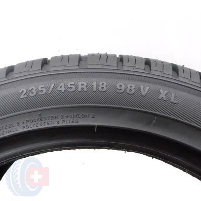 6. Opony 235/45 R18 2x KUMHO 98V XL I zen KW27 Zimowe 2015 8mm
