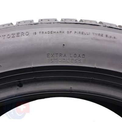 8. 2 x PIRELLI 225/50 R18 99H XL Sottozero 3 Winter AO Zima 6-6,4mm 2022