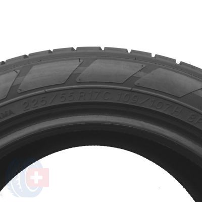 4. 2 x YOKOHAMA 225/55 R17C 109/107H BluEarth-Van RY55  Lato 2022 7,2-7,5mm